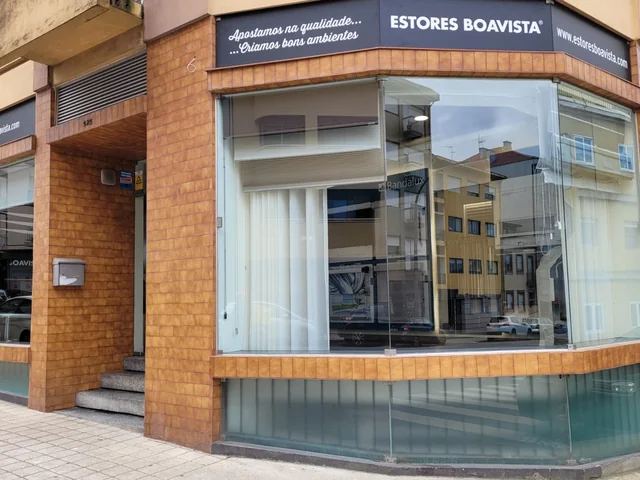 Fachada do showroom Estores Boavista